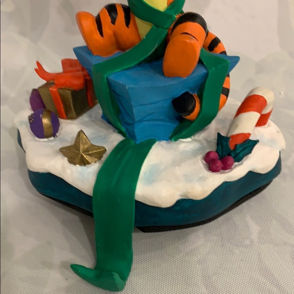 Rare Disney stocking holder: Tigger & Roo - Picture 4 of 7